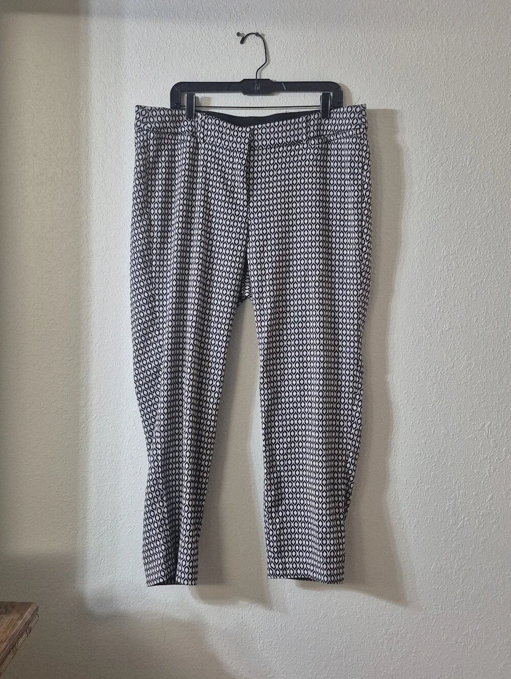 Lane Bryant Black and White Geometric Print Pants